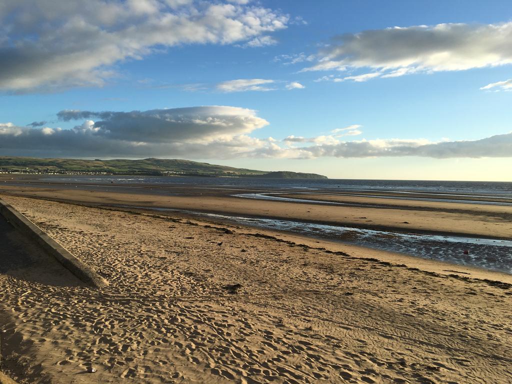 No5 Ayr Beach - Coorie Doon Stays Exterior photo